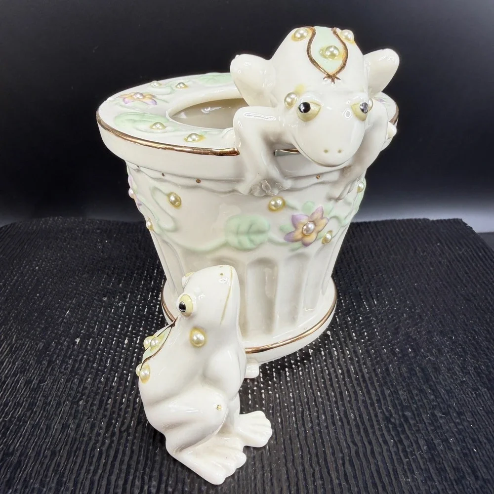 Lenox Porcelain Frog Planter Ivory Gold Trim Faux Pearl Floral Garden Decor READ